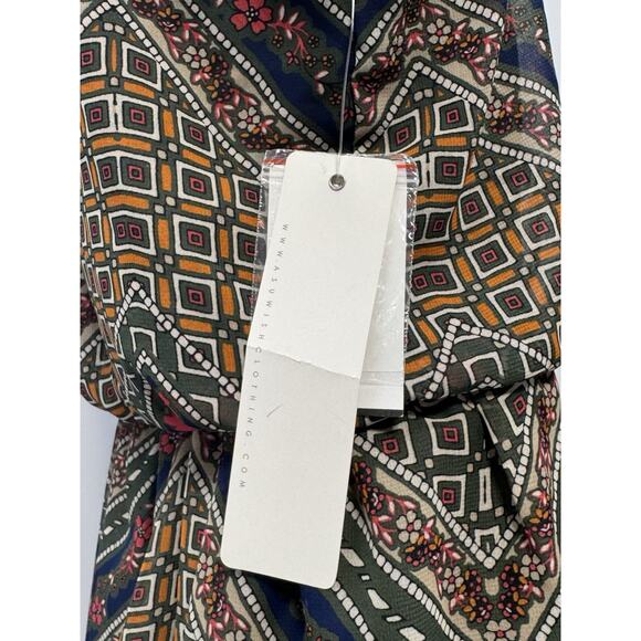 Love Reign Geometric Print Halter Spaghetti Strap Dress Green Red Women’s Size S - Picture 4 of 10